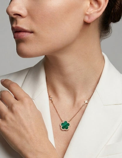 Collar de Mujer Chapa de oro 18K Trébol